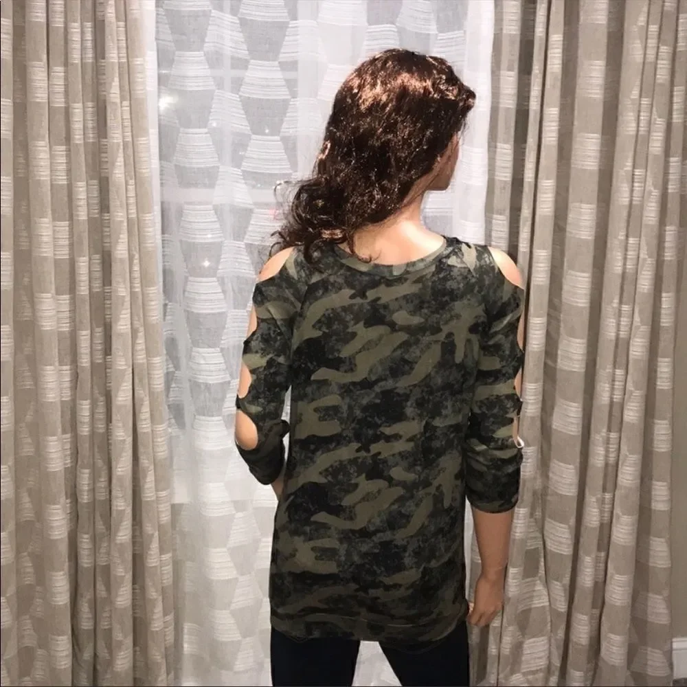 3/4 open sleeve Camo Top                        - Picture 6 of 8